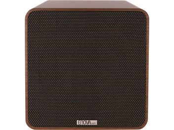 Enova HIFI Vela Sub 8A žemų dažnių kolonėlė, priekinis vaizdas, juodas tekstūruotas tinklelis, suapvalintas medinis rėmas, metalinis logotipas apačioje.