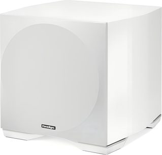 Caja de graves Paradigm Defiance S10 blanca, carcasa lacada, rejilla frontal de tela, patas angulares, vista en tres cuartos