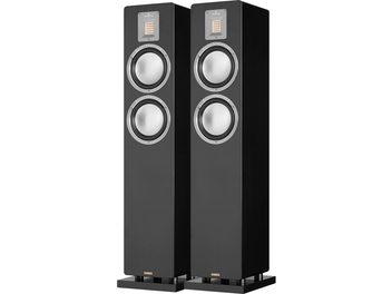 Coppia di diffusori da pavimento AudioVector QR3 SE neri, cabinet in legno nero opaco, due altoparlanti mid-woofer grigio argento e tweeter a nastro dorato allineati verticalmente sul pannello frontale, vista frontale leggermente angolata