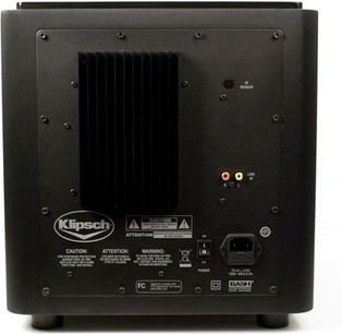 Klipsch XW-500D sort subwoofer, bagside med lydstik og justeringer, tæt centreret billede