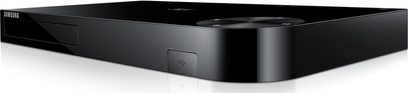 Samsung BD-F6500 sort 4K Blu-ray-afspiller, set forfra, rektangulær form der er længere vandret, blank overflade