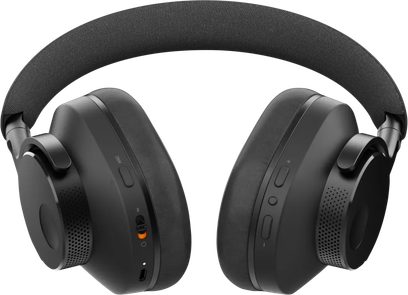 Cambridge Audio Melomania P100 SE hovedtelefoner i sort, mat plast og stofbøjle, trekvartsvisning, knapper, orange skyder, USB-C