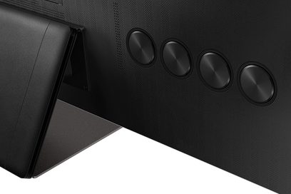 Samsung 65QN700B 2022 sort TV, set fra siden, 4 ovale indbyggede højttalere på højre side af rammen
