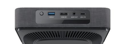 Videoproiettore grigio vista posteriore, porte USB 2.0, HDMI ARC, uscita audio e USB-C PD