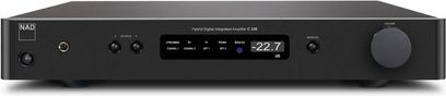 NAD C338 grafit stereo hi-fi-forstærker, set forfra, sort front med knapper, blå LCD-skærm der viser "-22,7 dB"