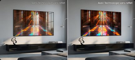 Vægmonteret fladskærms-tv i en moderne stue, sammenligning med og uden refleksfri teknologi