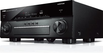 Yamaha RX-A880 sort hjemmebiografsforstærker, set forfra, sort front med LCD-skærm, knapper og stik på fronten