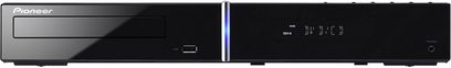 Sort Pioneer DCS-F530 hjemmebiografsystem, set forfra, med integreret cd-afspiller og blå LED-display