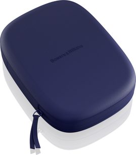 Modrý tvrdý pouzdro z umělé tkaniny, embosované logo Bowers & Wilkins, pohled ze tří čtvrtin, obvodní zip s dvojitou jezdcem