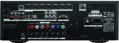 Harman Kardon AVR 270 sort hjemmebiografsforstærker, frontpanel, mange stik og knapper, LED-display, forfra