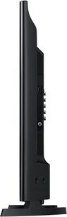 Samsung UE32J5000 højdefinitions-fladskærms-TV, set fra siden, flad skærm, rektangulær base, mat sort finish
