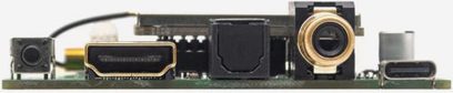 Czarny sieciowy odtwarzacz audio Nuprime Omnia Stream Mini, widok z tyłu na złącza: HDMI, Ethernet, USB, optyczne, koncentryczne, analogowe