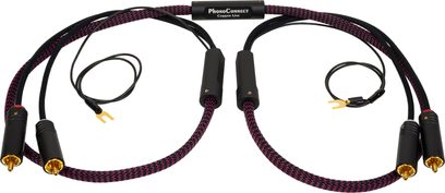 Thorens PhonoConnect PHC 150 phono-kabel RCA-RCA 1,5 m med svart og magenta flettet nylonstrømpe, svarte RCA-kontakter med forgylte kontakter og jordkabler med gaffel, sett ovenfra
