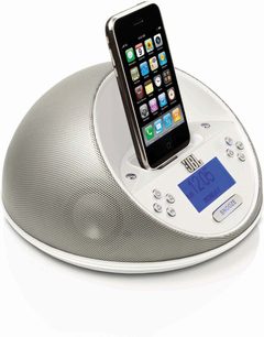 Hvid JBL On Time Micro dockingstation, sort iPhone med tændt skærm lagt ovenpå, set forfra i fugleperspektiv