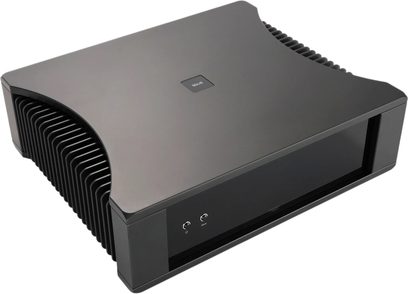 Ampli intégré stéréo Rega Solis noir, vue trois quarts, façade vitrée et larges dissipateurs latéraux