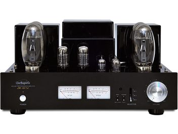 Line Magnetic LM-150IA fekete csöves hi-fi erősítő, elölnézet, 2 végcső, 2 előerősítő cső, gombok és VU-mérők