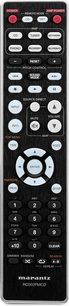Télécommande noire Marantz RC002PMCD, 41 boutons ronds gris et rouges, écran LCD rectangulaire, vue de face