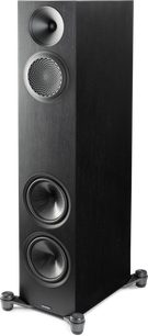 Paradigm Premier 820F v2 sort gulvhøjttaler set i trekvart vinkel med fire højttalerenheder på fronten