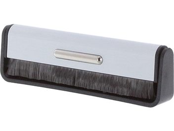 Koyu renk ahşap ve krom saplı Enova HIFI BVA 5 vinil fırçası, beyaz fon üzerinde profil görünümü