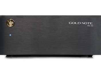 Versterker Gold Note PA-10 zwart, vooraanzicht, gouden logo linksboven, blauwe LED brandt rechtsonder