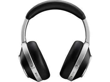 Bezdrôtové hi-fi slúchadlá T+A Solitaire T čierne a strieborné, saténový kovový hlavový most a circum-aurálne náušníky z čiernej syntetickej kože, pohľad spredu