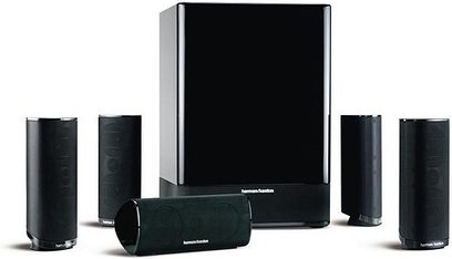 Pack de altavoces compactos 5.1 Harman Kardon HKTS 11 compuesto por un subwoofer, 4 satélites y un altavoz central, en color negro