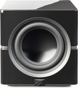 Schwarzer Subwoofer Dynamo 10 in Hochglanzlack, Frontansicht, kubisches schwarzes Gehäuse in Hochglanz, zentraler runder Lautsprecher umrahmt von einem grauen Ring