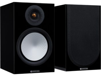 Diffusore da libreria Monitor Audio Silver 100 7G nero lucido, visto di fronte e di lato, tweeter dorato, altoparlante argentato