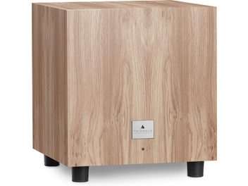 Triangle Tales 340 subwoofer i ljus ek, kubisk form, metallplatta på framsidan