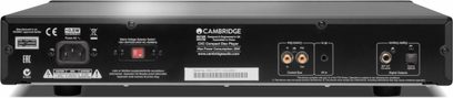 Cambridge Audio CXC sølvfarvet CD-afspiller, frontpanel med display, knapper og stik, set forfra