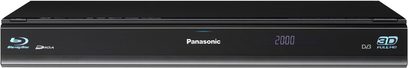 Panasonic DMR-BWT700EC sort Blu-ray-optager, front, blåt display, 3D- og Full HD-logoer