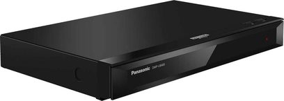 Panasonic DMP-UB400 sort 4K Blu-ray-afspiller, set forfra i let nedadgående vinkel, liggende fladt