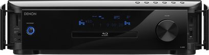 Czarny odtwarzacz Blu-ray Denon S-5BD, widok z przodu, niebieskie podświetlenie wyświetlacza, widoczne przyciski i złącza