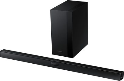 Samsung HW-H450 sort soundbar med matchende basrør, set forfra og fra siden på hvid baggrund
