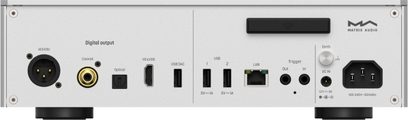 Matrix Audio TT-1 Digital-Transport in silbernem, gebürstetem Aluminium, Rückansicht von vorne, Anschlussfeld mit XLR AES/EBU-Ausgang, RCA-Koaxialbuchse, optischem Ausgang, HDMI I2S-Port, zwei USB-A-Ports, RJ45-LAN-Anschluss, Trigger-Klemme, Masse-Schraube, IEC-Netzeingang, schwarze zylindrische Standfüße