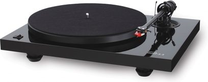Hi-fi gramofon Music Hall MMF 2.2 černý, pohled shora, raménko s přenoskou, matně černý talíř, černé šasi