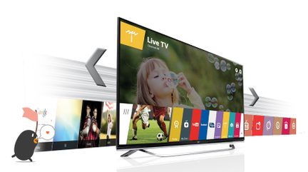 Tre tilsluttede tv-apparater, der viser en lille pige, som puster sæbebobler, logoer for Live TV-apps