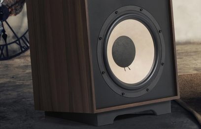 Sloupcový reproduktor Elipson Heritage XLS 15 v tmavém dřevě, kruhový reproduktor béžový, detailní pohled zepředu