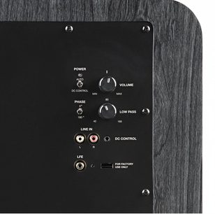 Sort kontrolpanel med knapper og drejeknapper til justering af lydstyrke, fase og basgengivelse på Polk Audio HTS 10 sort subwoofer, tætbillede