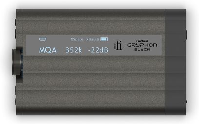 Convertitore audio portatile iFi Audio xDSD Gryphon nero, chassis in metallo grigio con schermo blu e rotella laterale