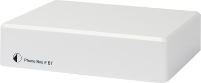 Pro-Ject Phono Box E BT hvid phono-forforstærker, rektangulært hvidt kabinet, 3/4 foroven set fra højre