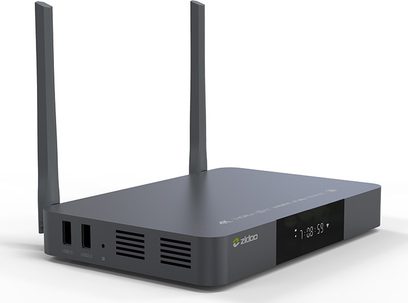 Rektangulær, matsorte Zidoo Z9X multimedieboks med 2 Wi-Fi-antenner, frontpanel med display og knapper