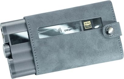 Estojo iFi Audio xDSD Gryphon em camurça cinzenta, janela transparente e aba com botão de pressão, vista em três quartos