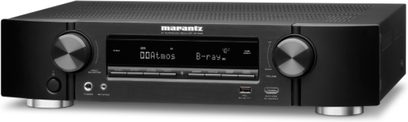 Marantz NR1608 sort hjemmebiografsforstærker, frontvisning, LED-display, knapper og drejeknapper til justering, USB- og HDMI-porte