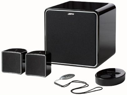 Sort Jamo I300 hjemmebiografsystem bestående af en kubisk subwoofer og 5 kubiske satellithøjttalere