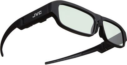 Aktive 3D-briller fra JVC i sort, med brede stænger, rektangulære grøntonede glas, set fra en trekvartvinkel