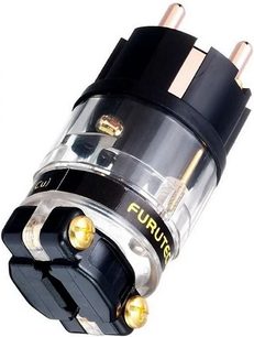 Furutech FI-E 11CU SCHUKO-stikdåse, gennemsigtig kabinet der viser de indre komponenter, guldbelagte kontakter, 3/4 bagsigte
