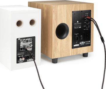 Zwart-rood gevlochten Triangle RED-subwooferkabel voor het aansluiten van de Borea BR03 Connect-luidspreker op de Tales 340-subwoofer