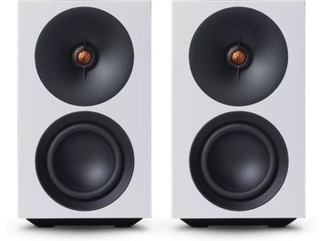 Sæt hvide Cambridge Audio L/R S-højttalere med rektangulær front, dobbelt sort enhed og centralt kobberfarvet diskant