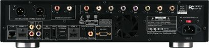 Multizónový Blu-ray přehrávač OPPO BDP-95EU, zadní strana, audio/video konektory, síťový vypínač, napájecí zásuvka